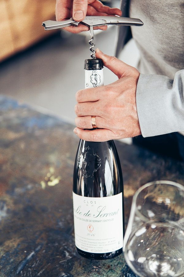 Cadeau tire-bouchon personnalisé : l'élégance à portée de main